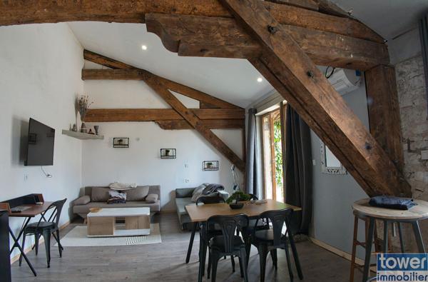 Maison
                                                                                                                                                                                                                                                                                                                        10 pièce(s)                                                                                                                                                                                                          6 chambre(s)                                                                                                                                                                                                          328  m²