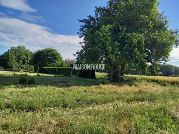 Terrain constructible à vendre - À seulement 3 minutes de Dinard