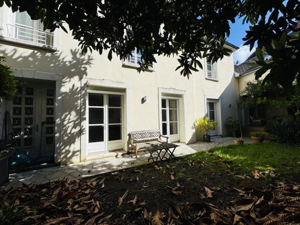 MAISON AVEC JARDIN CENTRE VILLE DE CHÂTELLERAULT AU CALME Réf 2632