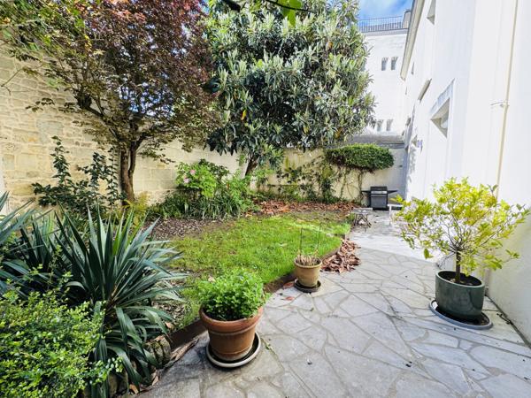 MAISON AVEC JARDIN CENTRE VILLE DE CHÂTELLERAULT AU CALME Réf 2632