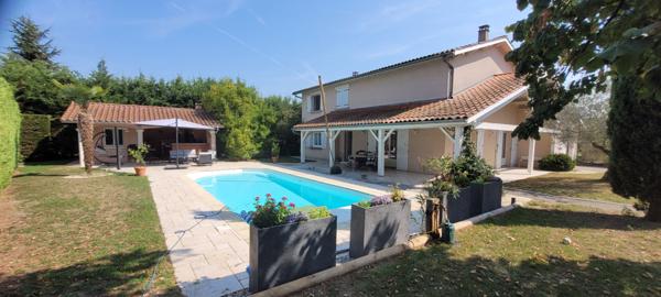 Rare à Tignieu : Maison familiale de 150m² avec piscine, calme absolu