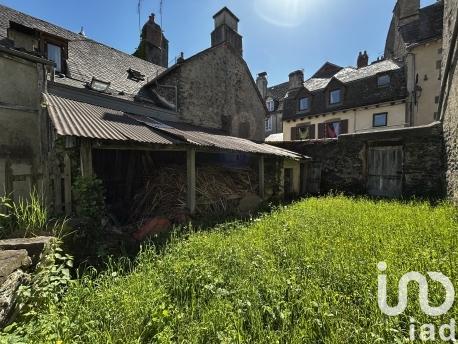 Maison à vendre 6 pièces 330 m² Mauriac