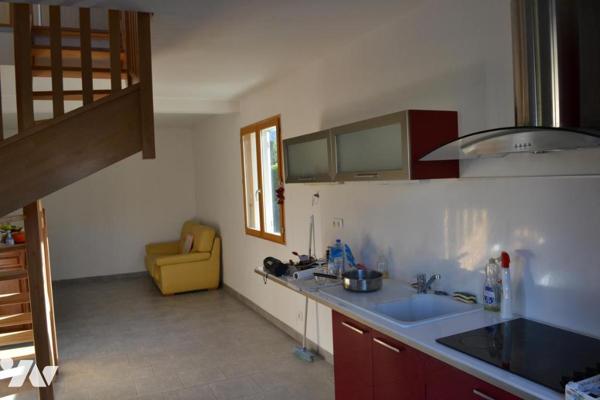 MAISON INDIVIDUELLE AVEC TERRAIN ATTENANT DE 315 m²