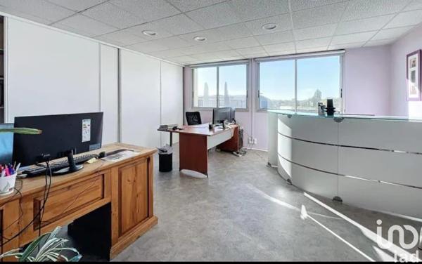 Murs commerciaux  à vendre 180 m² Venelles