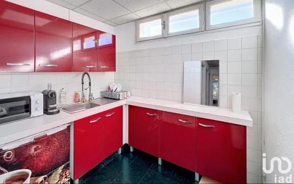 Murs commerciaux  à vendre 180 m² Venelles