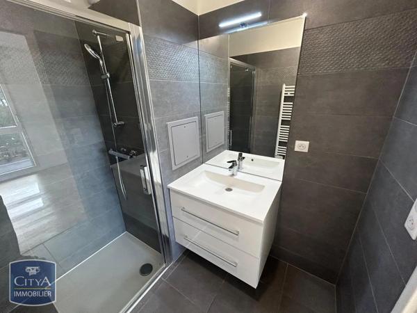 Appartement à louer 3 pièces 72.36m² Rueil-Malmaison (92500)