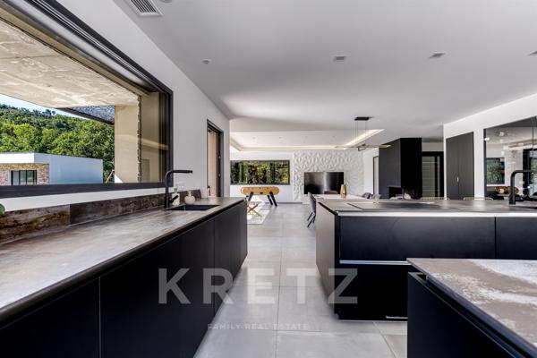 Gréoux-les-Bains – Villa d’architecte contemporaine aux prestations d’exception