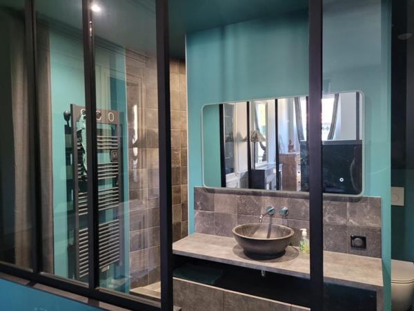 Très bel appartement T3 totalement rénové hyper centre La Rochelle