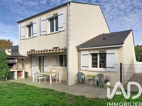 Maison à vendre 5 pièces 122 m² Savigny-le-Temple