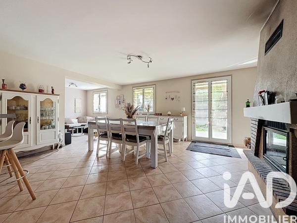 Maison à vendre 5 pièces 122 m² Savigny-le-Temple