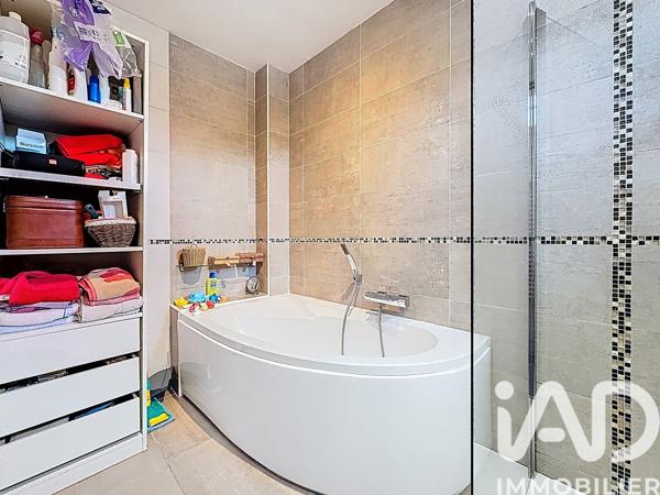 Maison à vendre 5 pièces 122 m² Savigny-le-Temple