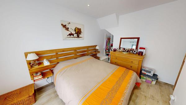 Hauts de Narbonne, Villa contemporaine, 3 chambres, garage, piscine.