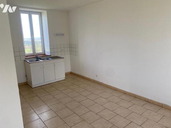 ENSEMBLE IMMOBILIER EN PIERRES de 2 LOGEMENTS AVEC TERRAIN