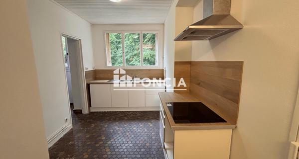 Location Appartement 3 pièces 79.9 m² - Saint-germain-en-laye 78100
