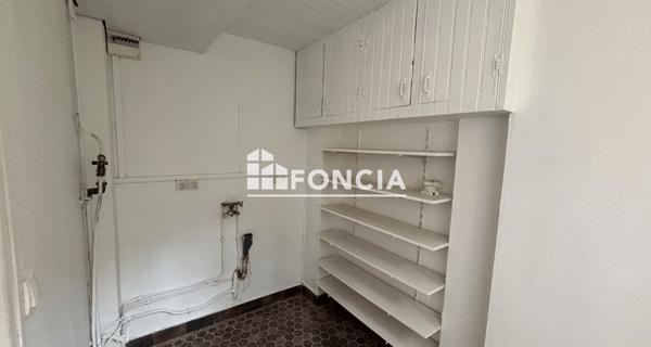 Location Appartement 3 pièces 79.9 m² - Saint-germain-en-laye 78100