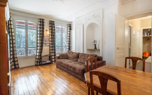 Appartement à vendre    2 pièces • 53,32 m2 Paris 11