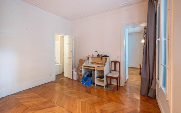 Appartement à vendre    2 pièces • 53,32 m2 Paris 11