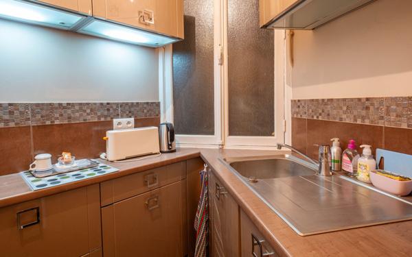 Appartement à vendre    2 pièces • 53,32 m2 Paris 11