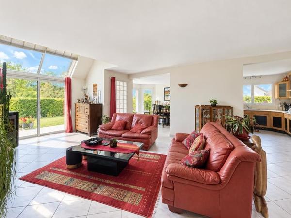 Maison à vendre 244 899 € Issoudun 5 p 156 m² DPE C
