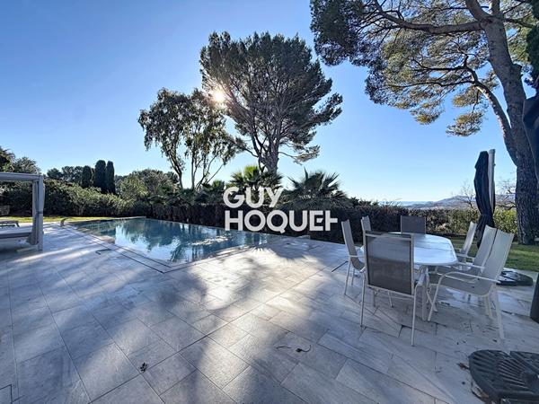 Maison d'exception à vendre à Mougins - Vue mer imprenable