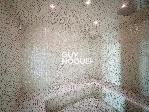 Maison d'exception à vendre à Mougins - Vue mer imprenable