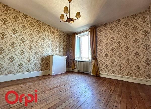 Appartement à vendre    4 pièces • 83,25 m2 Montluçon