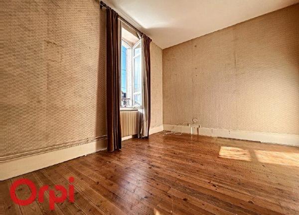 Appartement à vendre    4 pièces • 83,25 m2 Montluçon