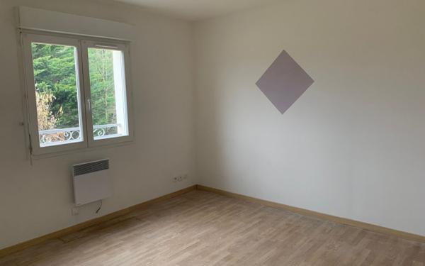 Appartement à louer    3 pièces •  Morestel