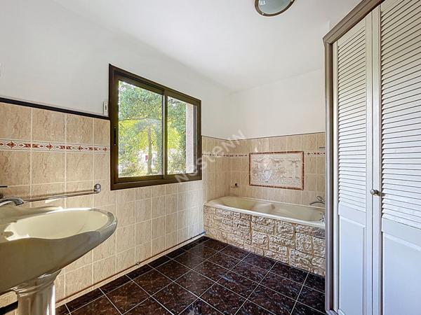 Maison 3 chambres et bureau 163m² - La Chevrolière Landes des Tréjets