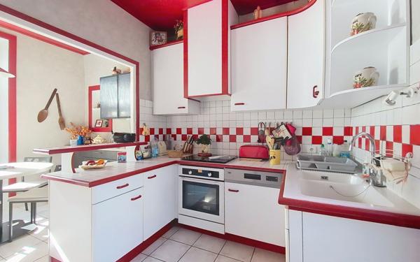 Maison à vendre    5 pièces • 141,94 m2 Arpajon-sur-Cère