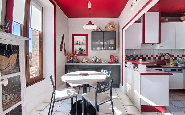 Maison à vendre    5 pièces • 141,94 m2 Arpajon-sur-Cère