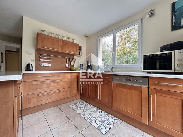 Maison Neuville Sur Sarthe 5 chambres, double garage, très économe en énergie