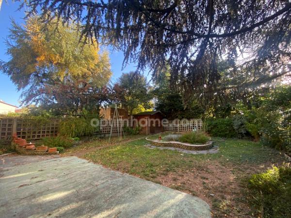 Maison familiale avec jardin – Proximité immédiate métro Barbara