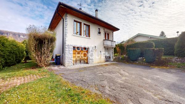 VIEUGY CENTRE - Maison individuelle