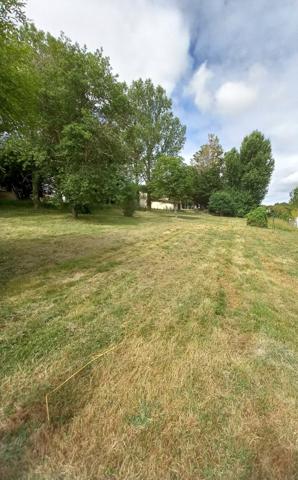 Terrain à bâtir de 1250m2