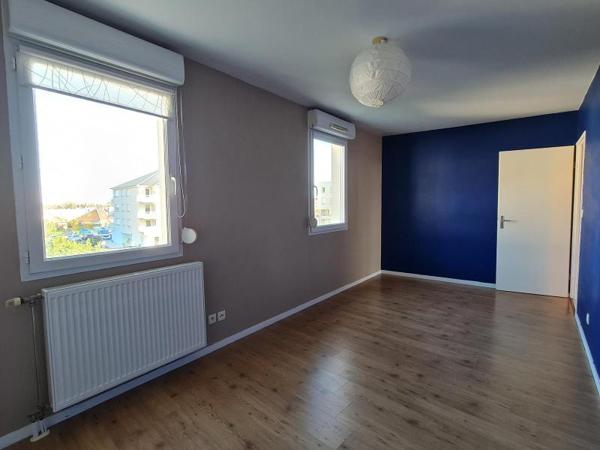 Appartement à louer 4 pièces 105.83m²