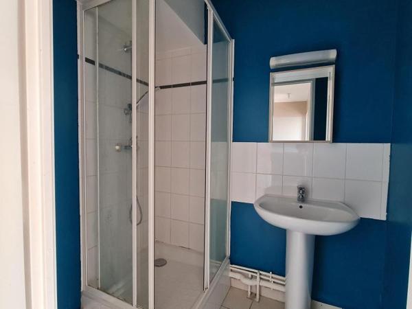 Appartement à louer 4 pièces 105.83m²