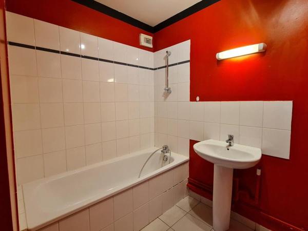 Appartement à louer 4 pièces 105.83m²