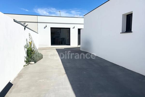 À VENDRE – Charmante villa de plain-pied T4 de 112 m² avec piscine – Quartier calme en fond d’impasse