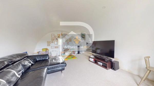 Vente                                                      Maison
                        
                     8 pièces                      220 m2                     à Triel-sur-Seine