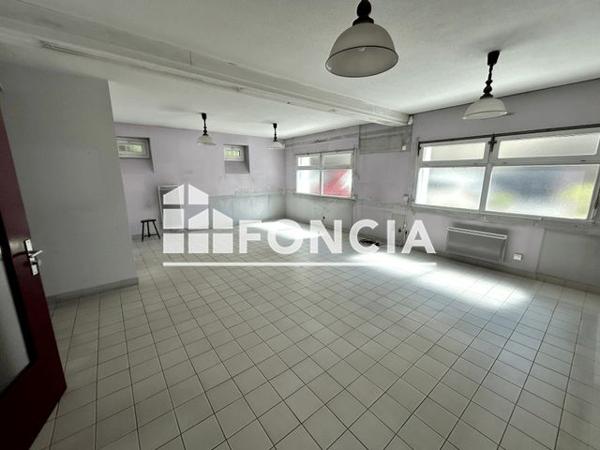 À vendre Local commercial 150 m² - Montélimar 26200