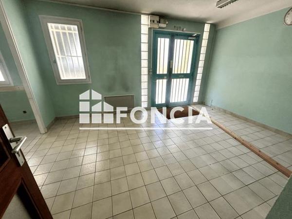 À vendre Local commercial 150 m² - Montélimar 26200