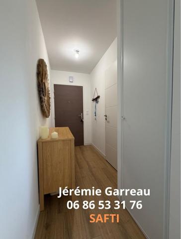 Vous recherchez un T2 récent avec une belle terrasse ?...