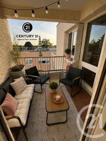 Appartement F4 à vendre  4 pièces - 97,33 m 2   LAGNY SUR MARNE  - 77