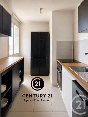 Appartement F4 à vendre  4 pièces - 97,33 m 2   LAGNY SUR MARNE  - 77