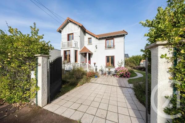 Maison à vendre  5 pièces - 126 m 2   MONTGERON  - 91