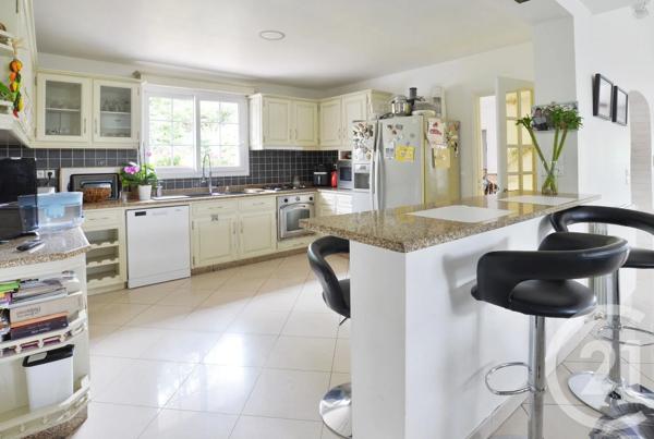 Maison à vendre  5 pièces - 126 m 2   MONTGERON  - 91