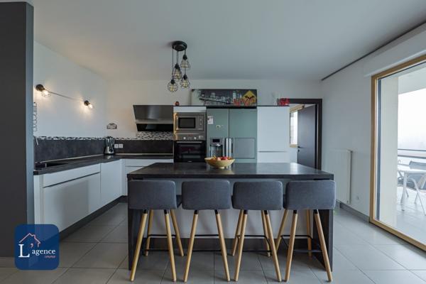 Appartement T4 avec grand balcon sans vis à vis Péron (01630)