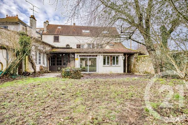 Maison à vendre  7 pièces - 161,47 m 2   BRUNOY  - 91
