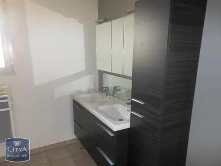 Maison à louer 4 pièces 96.17m² Châteauroux (36000)
